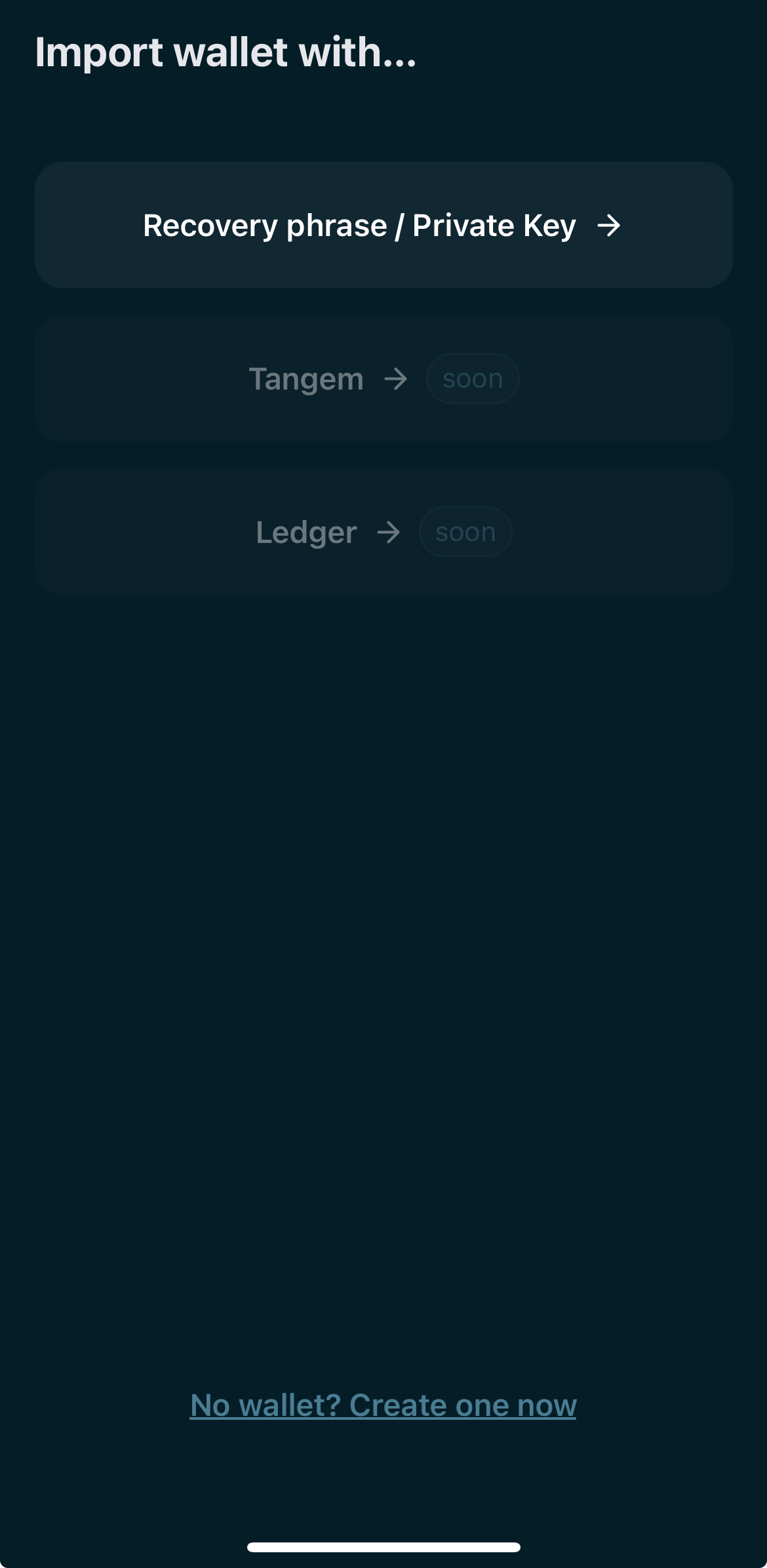 The recovery method screen shows options for a recovery phrase and a private key. The user selects how to recover an existing wallet.